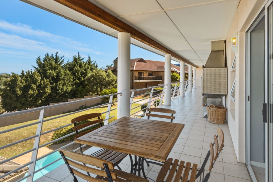 6 Bedroom Property for Sale in La Concorde Western Cape